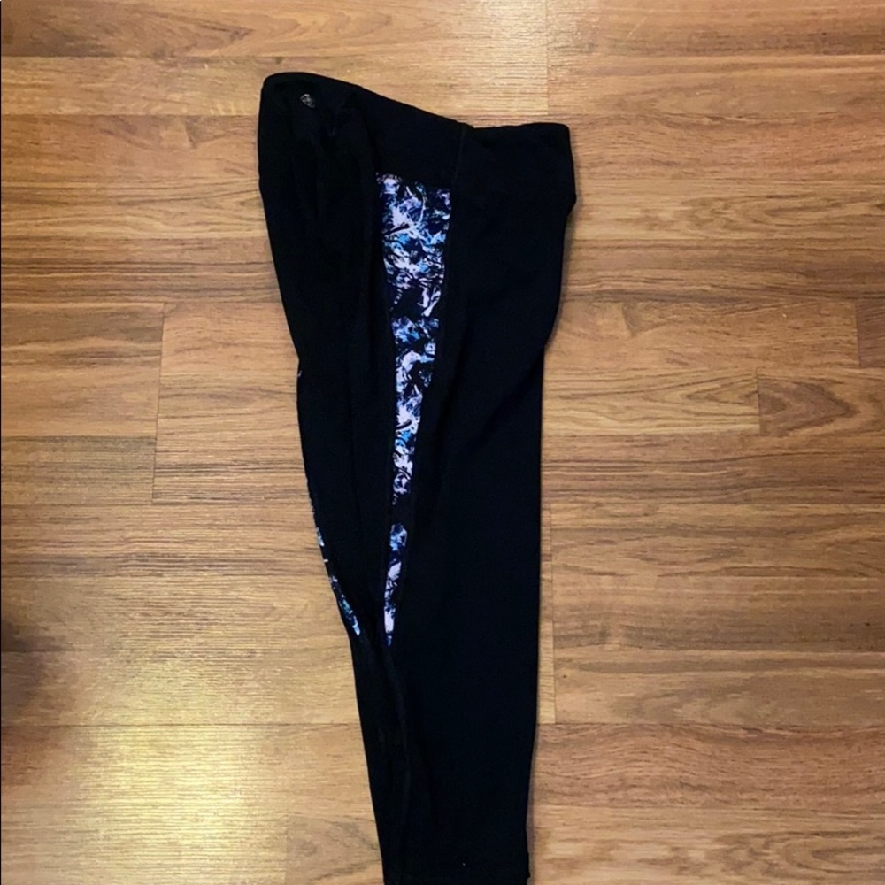 Black leggings